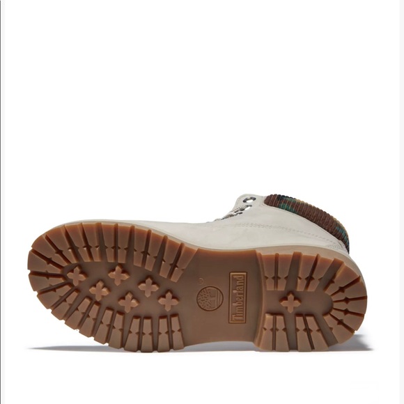 TIMBERLAND WOMEN'S TIMBERLAND® HERITAGE 6-INCH WATERPROOF BOOTS - Picture 3 of 8